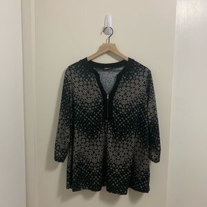 Women’s plus size patterned top